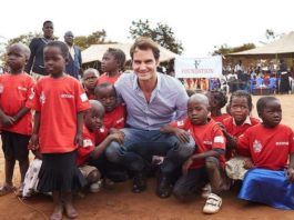 Roger Federer. El tenista dona 12 millones de euros para construir 80 escuelas de niños pobres