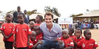 Roger Federer. El tenista dona 12 millones de euros para construir 80 escuelas de niños pobres