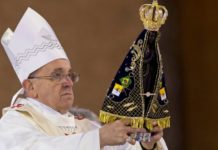 Papa Francisco saluda al pueblo brasilero en la fiesta de Nuestra Señora de Aparecida