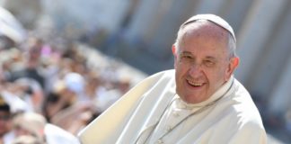 Papa Francisco: un evangelizador no puede ser impedimento para la obra creadora de Dios