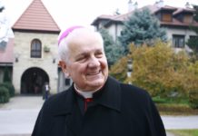 Mons. Franjo Komarica | Fuente: slobodnadalmacija.hr