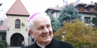 Mons. Franjo Komarica | Fuente: slobodnadalmacija.hr