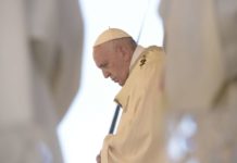 Monseñor Hansen Santa Sede comprometida con la paz en Oriente Medio
