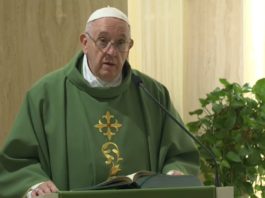 Papa Francisco misa Santa Marta 'Ser cristiano significa aceptar el camino de Jesús, hasta la cruz'