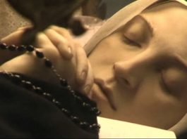 Santa Bernardita: el cuerpo perfectamente intacto