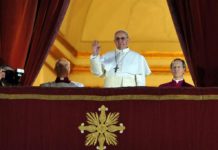 El aniversario de un Papa (FRANCISCO) que nos guía acompañándonos