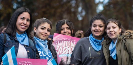 “SÍ A LAS MUJERES, SÍ A LA VIDA”