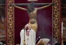 In Coena Domini. El Papa a los sacerdotes: déjense lavar los pies