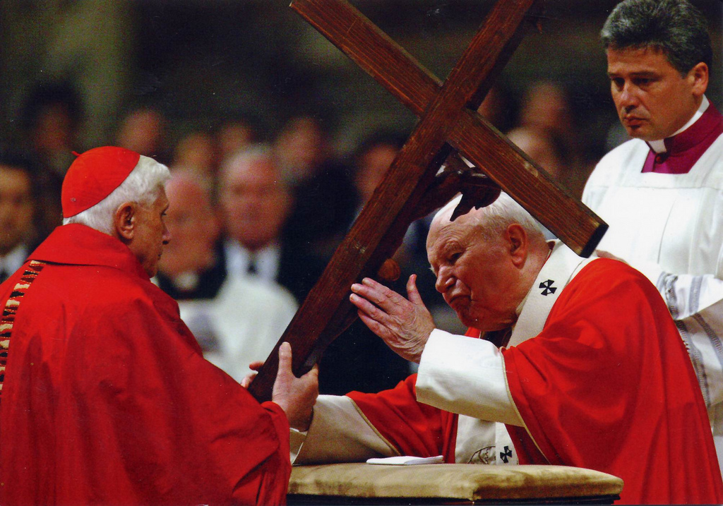 Benedetto XVI e Giovanni Paolo II