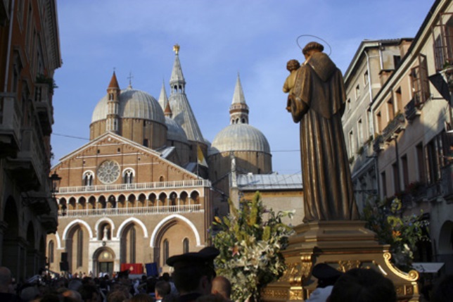 San Antonio de Padua - El Santo del día (13 de Junio)