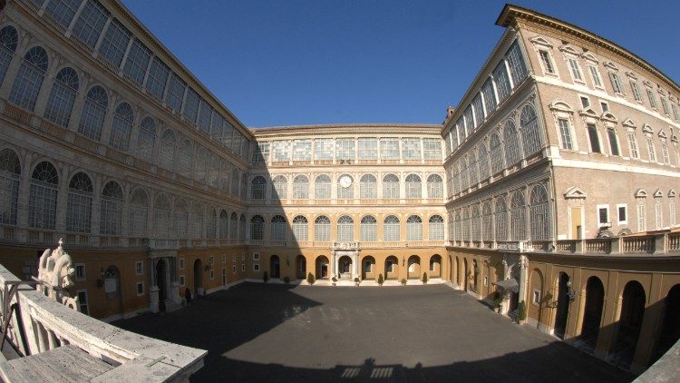 Patio de San Dámaso del Palacio Apostólico