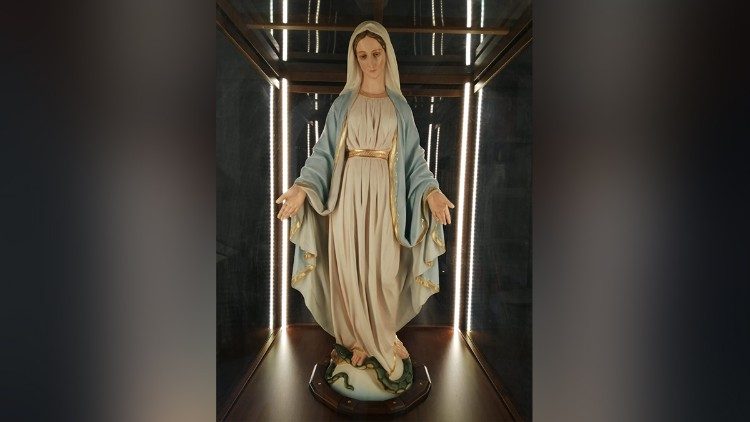 El Papa Francisco bendecirá la imagen de la Virgen de la Medalla Milagrosa